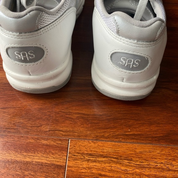 SAS women's Tour Mesh lace-up sneakers white leather walking shoes Size 6.5 - Picture 13 of 14